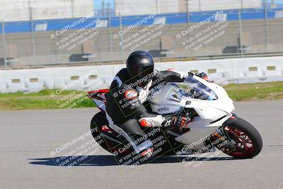 media/Jan-20-2023-Fastrack Riders (Fri) [[f2ad32aba3]]/Level 3/session 3 turn 9/